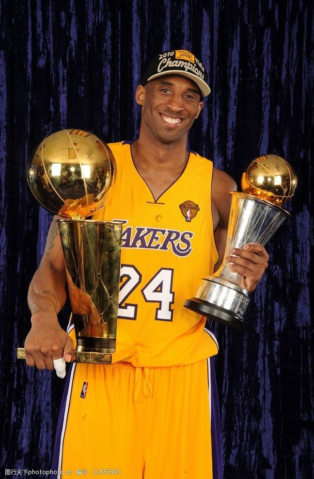 特瓦斯：皇马最爱编造谎言，他们喜欢捏造假信息来向西甲施压（特瓦斯指责皇马热衷捏造虚假信息，借此向西甲施压）