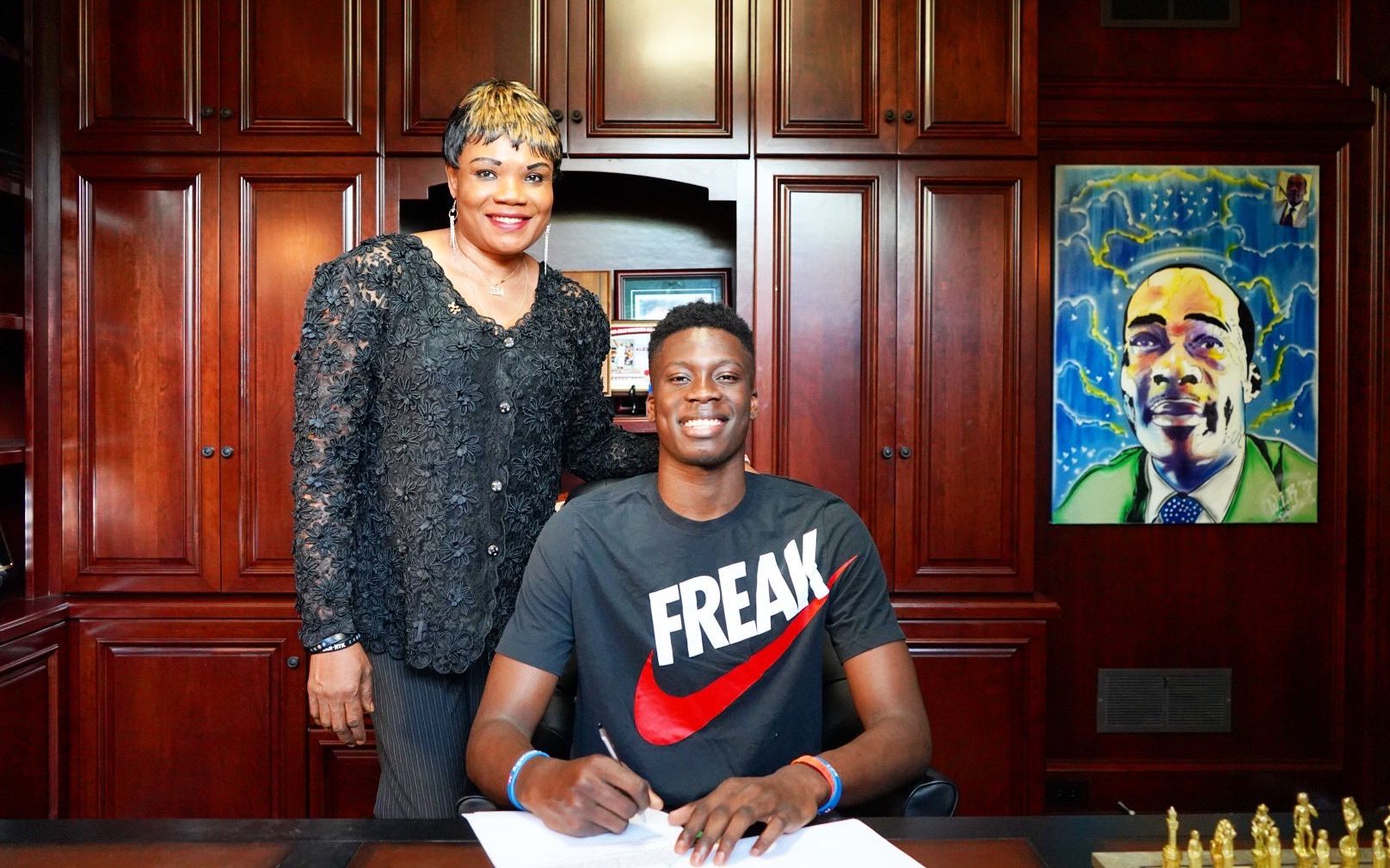 年轻球员首发交出合格答卷（小将首发表现达标）