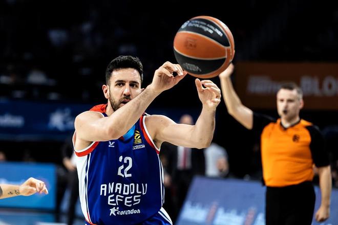 黄希扬：希望在向余望这一代人身上实现世界杯梦想（黄希扬：期待向余望这一代圆世界杯梦）